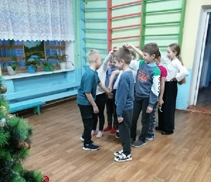 Новогодние игры.